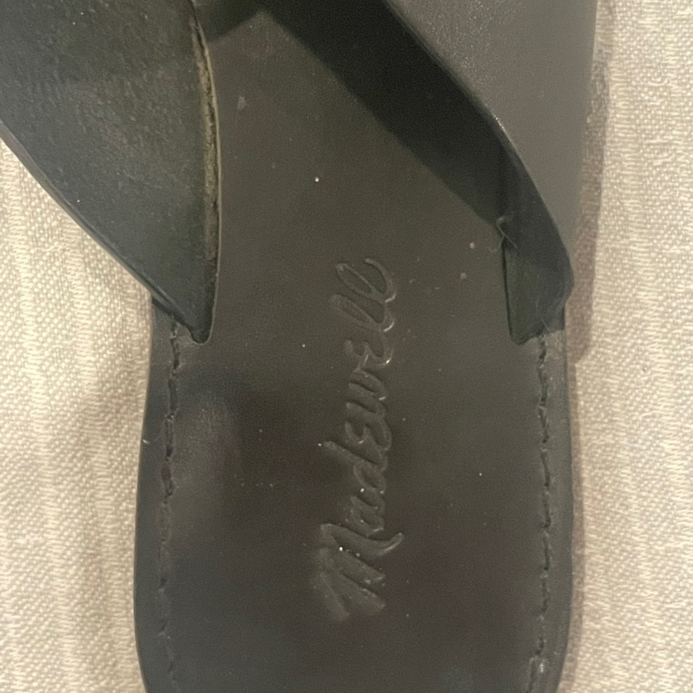 Madewell Black Leather Criss-Cross Sandals, Size 7 - Picture 9 of 10